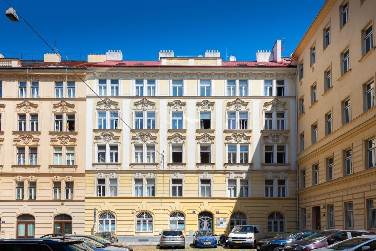 Duplex In On Mala Stepanska Apartment *