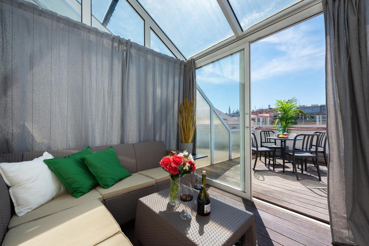 Appartement Duplex In On Mala Stepanska Praag